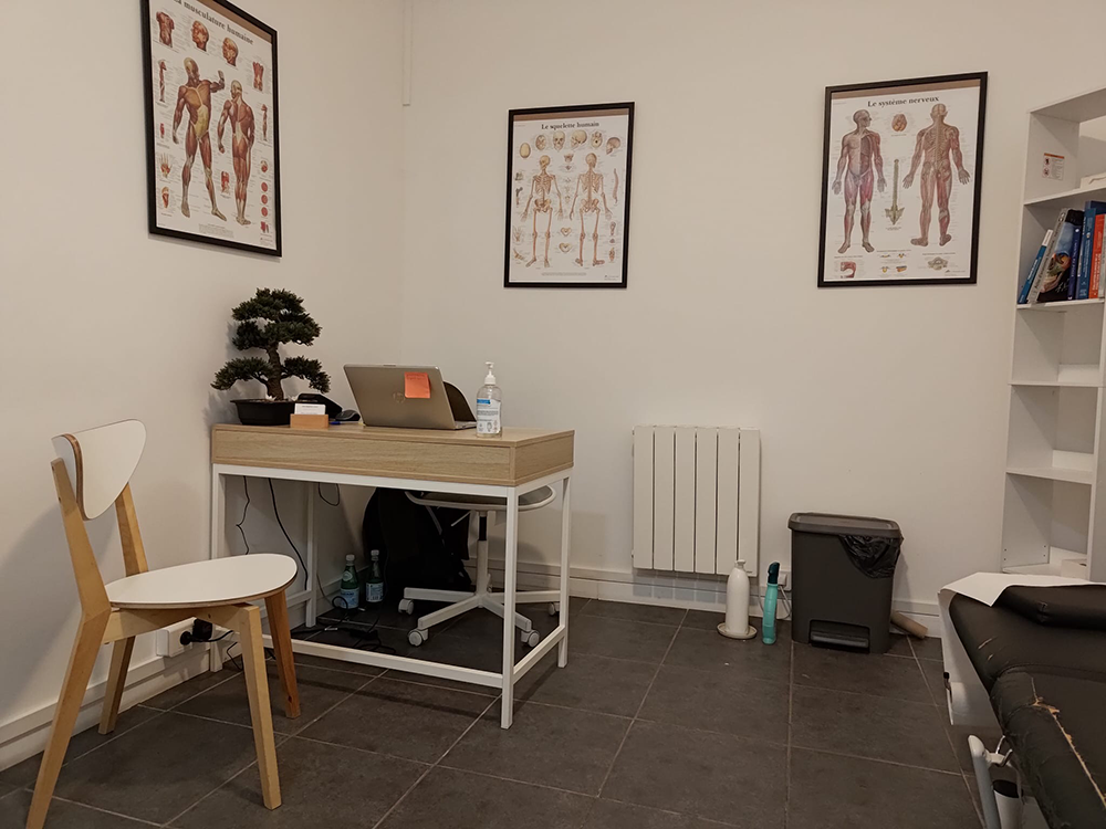Salle de consultation de kinésithérapie